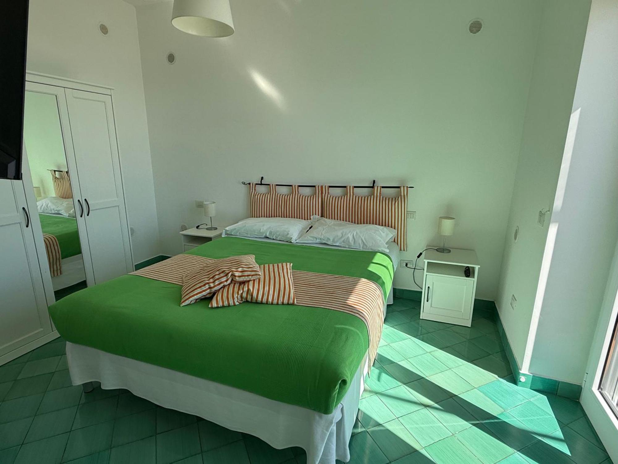 Casa Gabriella - Amalfi Coast - Free Parking - Full Sea View Villa Vietri sul Mare Exterior photo