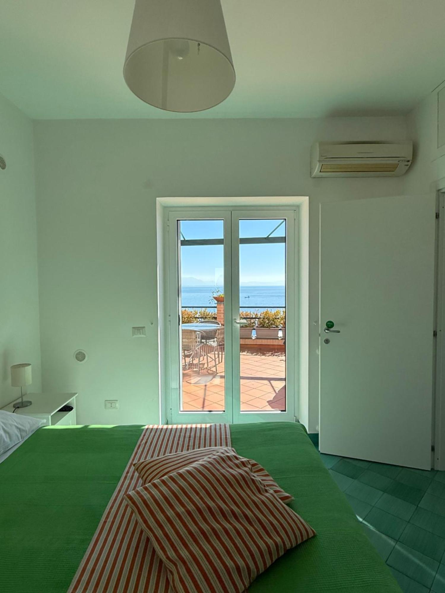 Casa Gabriella - Amalfi Coast - Free Parking - Full Sea View Villa Vietri sul Mare Exterior photo